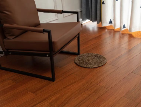 ʵľ�ذ�͸��ϵذ��ĸ���������Ϊ���˽��